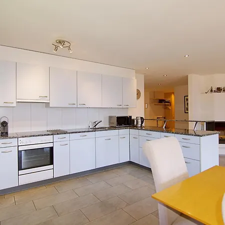 Bella Vista 8 Daire Wengen